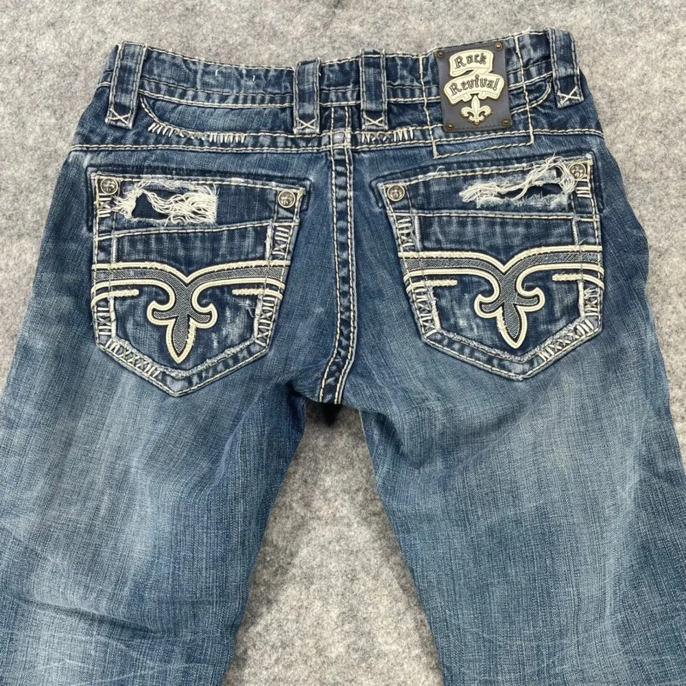 Rock Revival Helicon Jean Men 32x28 Blue Distressed Embroidered Straight Grunge